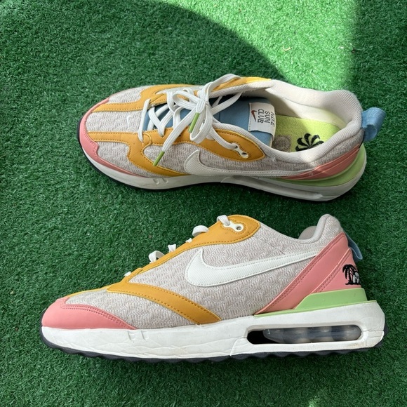 Nike Shoes - Nike Air Max Dawn SE Sun Club